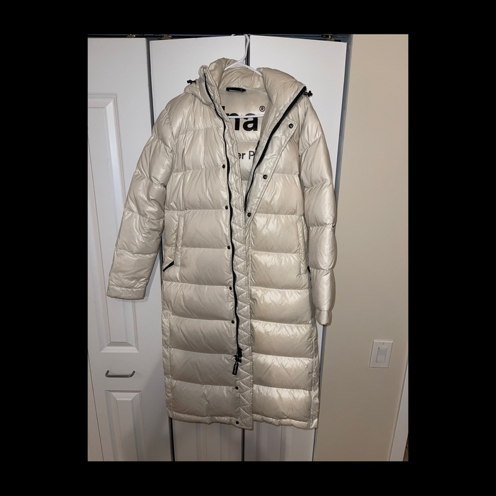 Glossy off white full length TNT Super Puff xS